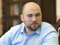Вадим Столар хочет подмять под себя Киев