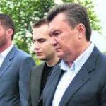 Виктор Янукович и сыновья