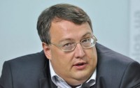 Геращенко вернули в МВД советником